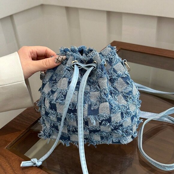 Blue Fashionable Women's Checkered Diamond-Shaped Shoulder Bucket Bag - Picture 6 of 10